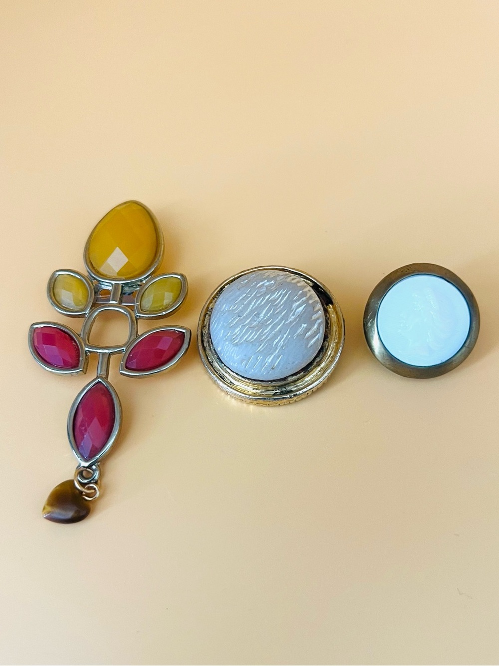 Lot of 3 Colorful brooches